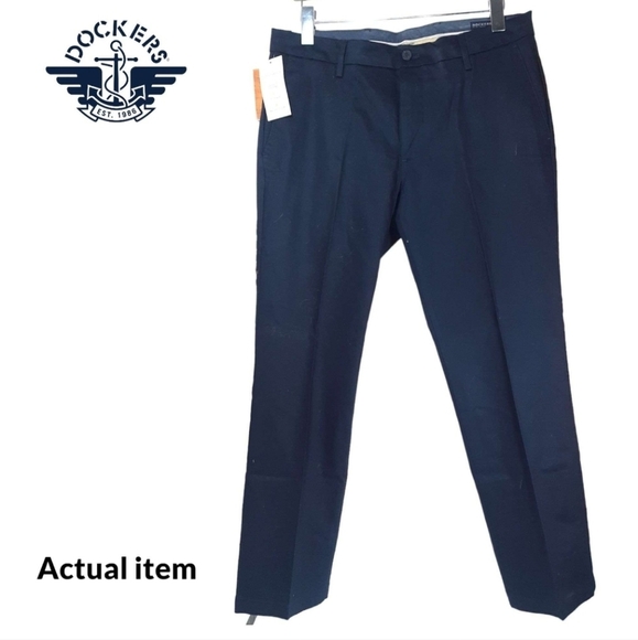 NWT Mens 34x30 Dockers signature  khaki pants - Picture 1 of 5
